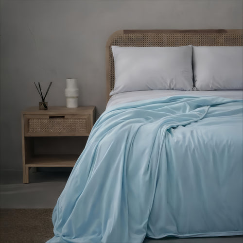 Cooling Silk Blanket